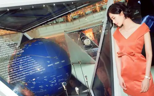 刘诗诗时尚个性写真,高清图片,电脑桌面-壁纸族