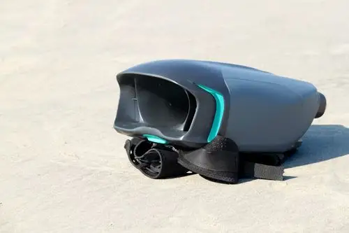 cuda喷气式背包可以让你在水下飞行