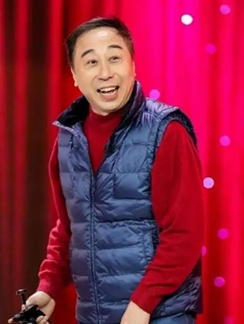 冯巩凭借电影没事偷着乐拿下影帝这部电影中的大腕可真不少