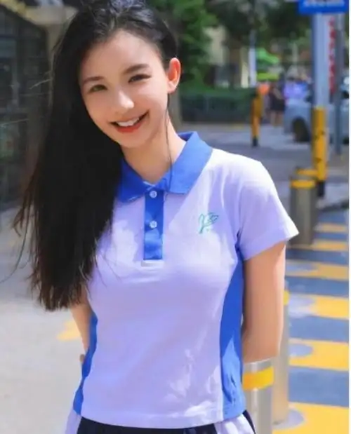 深圳各中学美女校花排名-中小学生校服班服定制定做厂家
