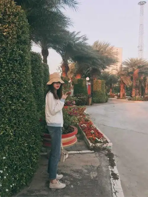 身高168的女生(要瘦到)多少斤才能看起来特别美?