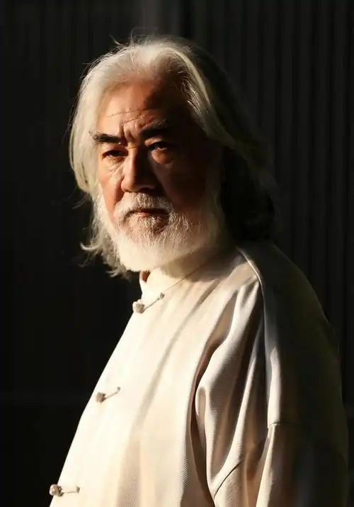 制片人张纪中,三婚娶小32岁杜星霖,我们是真心相爱