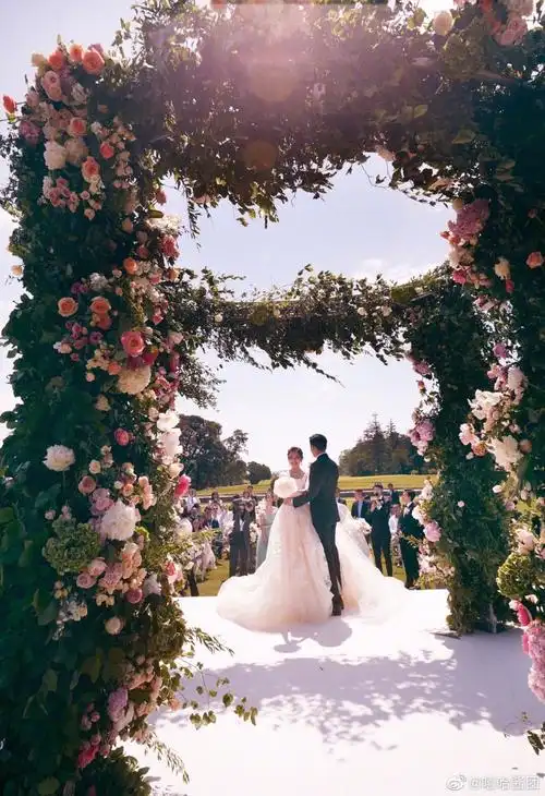 唐艺昕张若昀婚礼