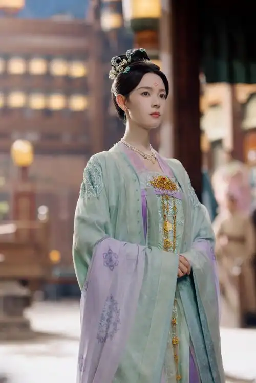 江桫椤营业记##陈瑶颜心记