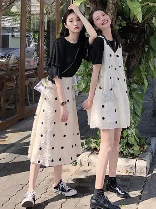 闺蜜装女夏季甜美少女黑色荷叶袖t恤流苏波点半身裙套装两件套女