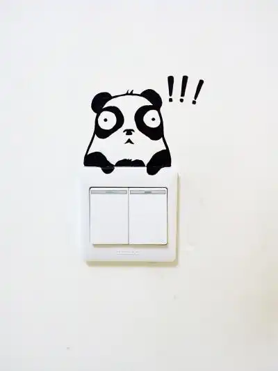 昨天把家里的开关插座给画了,感觉自己都变得萌萌哒