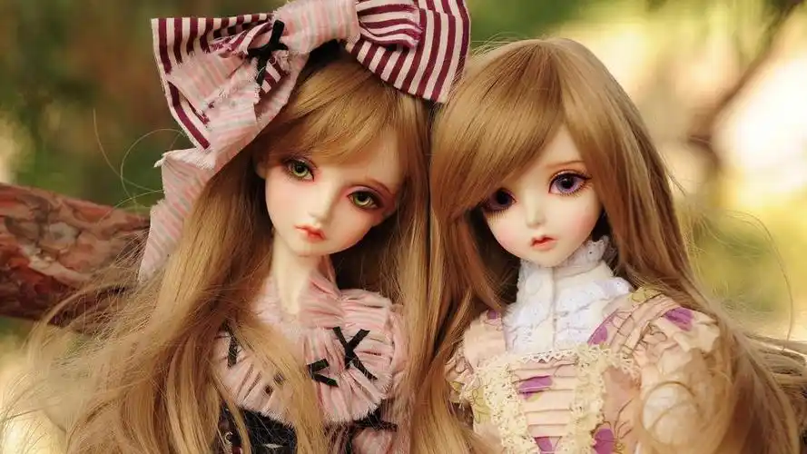 可爱女孩洋娃娃