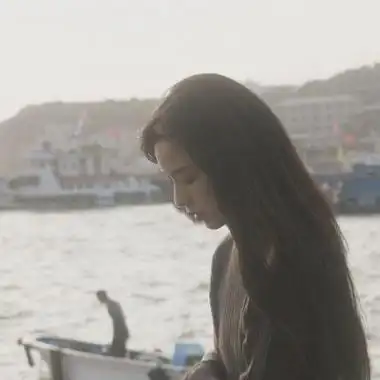 女生侧面头像唯美伤感 高清伤感女生侧面唯美头像图片