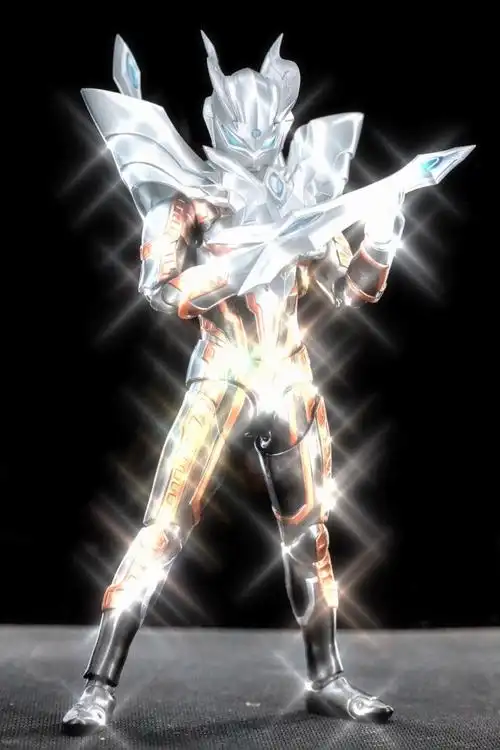 究极光辉赛罗被官方誉为无敌的形态赛罗这才叫真正的究极生命体