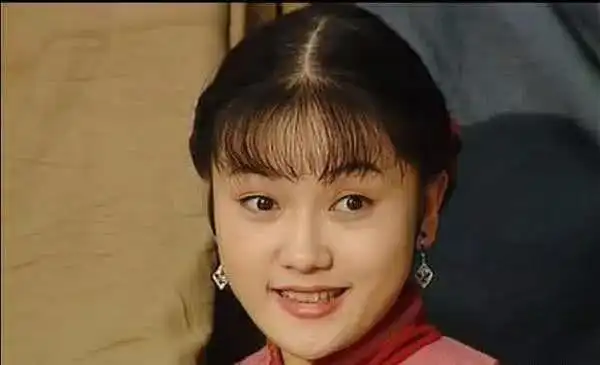 童星出身的她曾是《康熙微服私访记》里小桃红,网友:童年回忆!