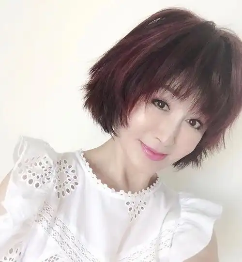 潘迎紫才是娱乐圈的"不老女神",74岁皮肤细腻,不愧是绝世容颜