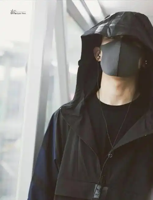 口罩一戴,谁都变帅!学好口罩穿搭你也能帅过吴亦凡!