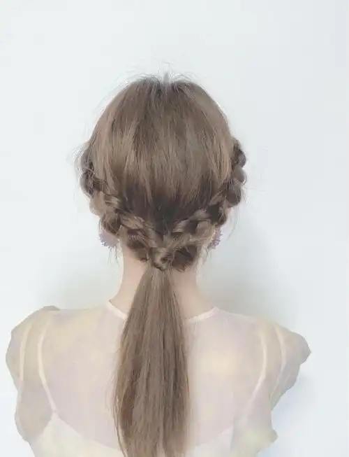 编辫子简单教程编辫子七种方法