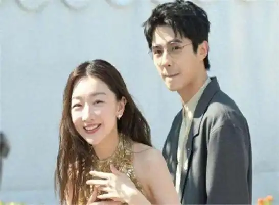 原来内娱所有的瓜都有迹可循,辰亦儒疯狂爆料,胡歌原来早就暗示