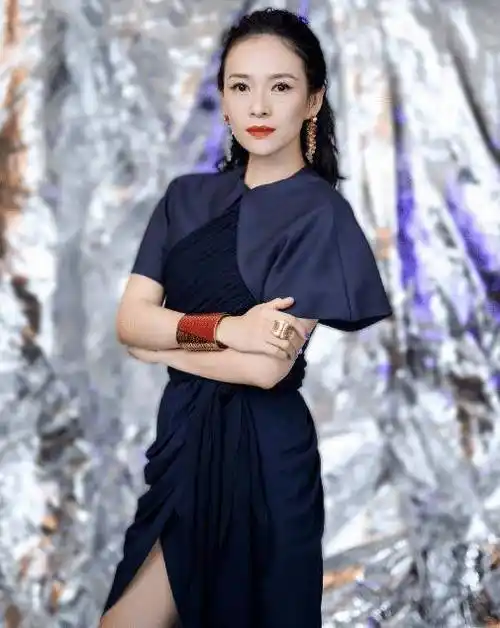 在这种技术加持下每一位明星的形象都必定非常完美