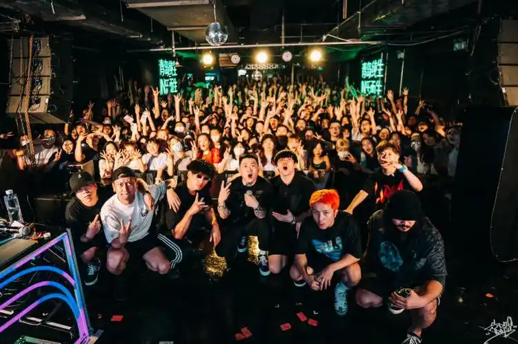 派派派派派克特