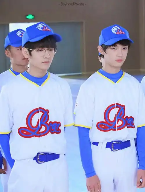 刘俊昊 丁程鑫 我们的少年时代 薛铁剧照 冯程程剧照