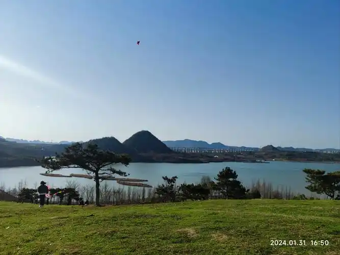 月亮湖公园,免费露营地推荐!