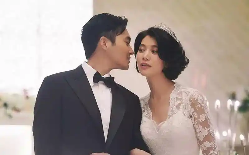 总有甜到发憨的爱情还有酸到掉牙的单身汪容我品一杯冰淇淋缓缓