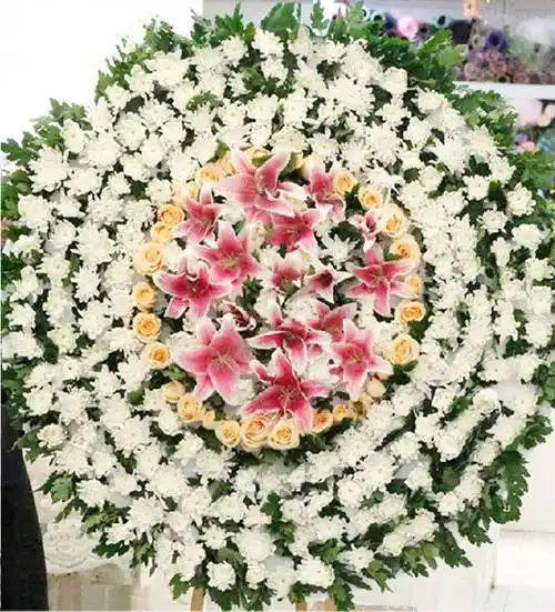 祭奠用啥花花圈要赠哪些好祭奠用花的传统讲究