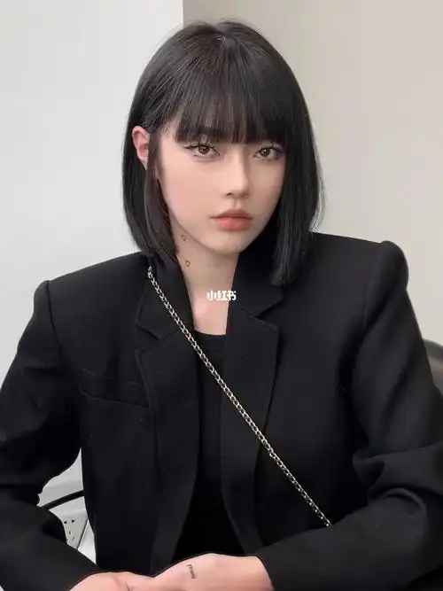 超a漫画刘海短发女生