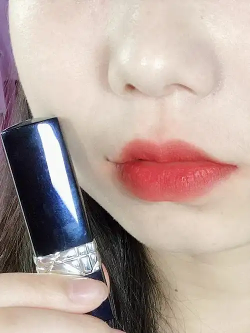 口红试色迪奥999霸气正红色