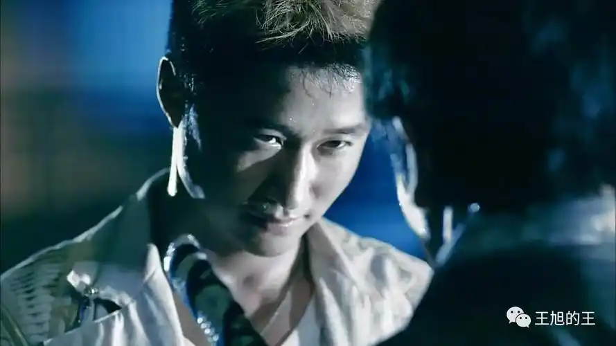 我认为电影院绝对是中国最危险的地方之一,展现着中国最丛林社会的一