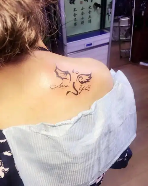 天使与魔鬼纹身图片