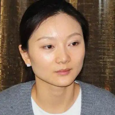 张艺谋的妻子陈婷是谁揭秘张艺谋为什么没有娶巩俐