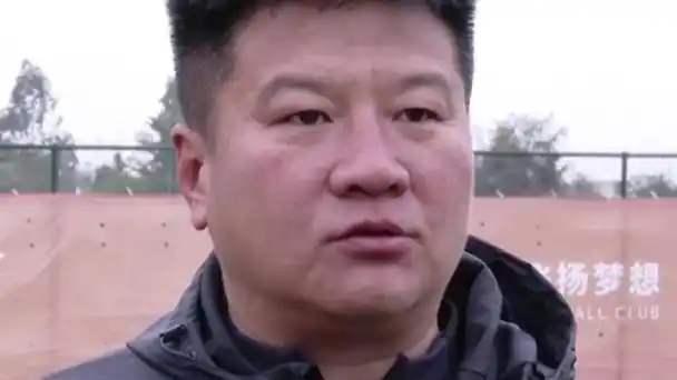 冬训进入第二阶段李金羽面临的困境与坚守