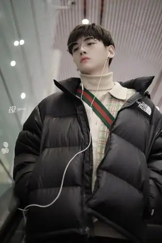 翟潇闻日常眼镜杀