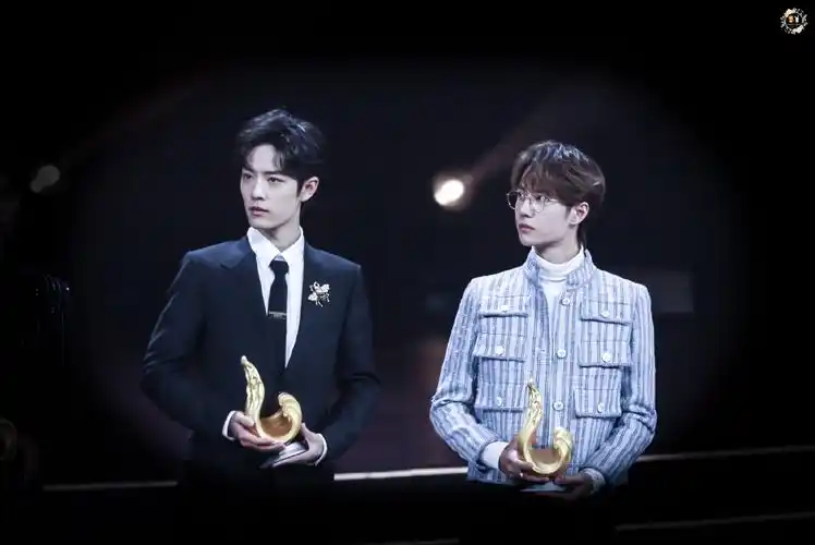 200111.微博之夜|博君一肖肖战│王一博