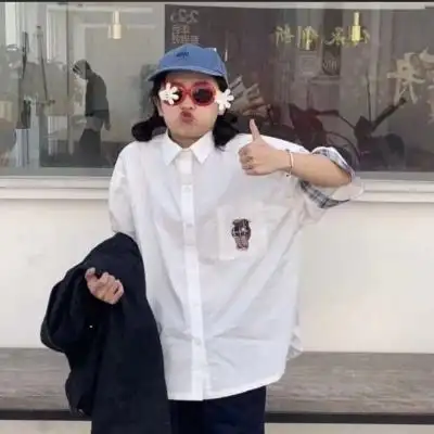 沙雕女头像真人