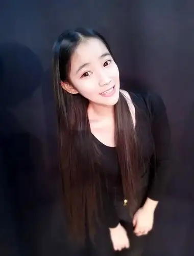 主持过多次商演演艺经历:特长:跳舞城市:北京职业:演员体重:48kg身高