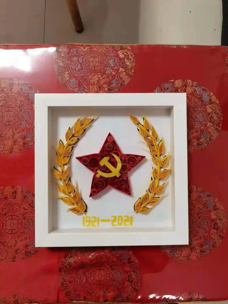 这里有你想不到的精彩百年华诞巾帼梦巧手女红心向党