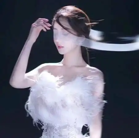 求蒙眼妹子头像