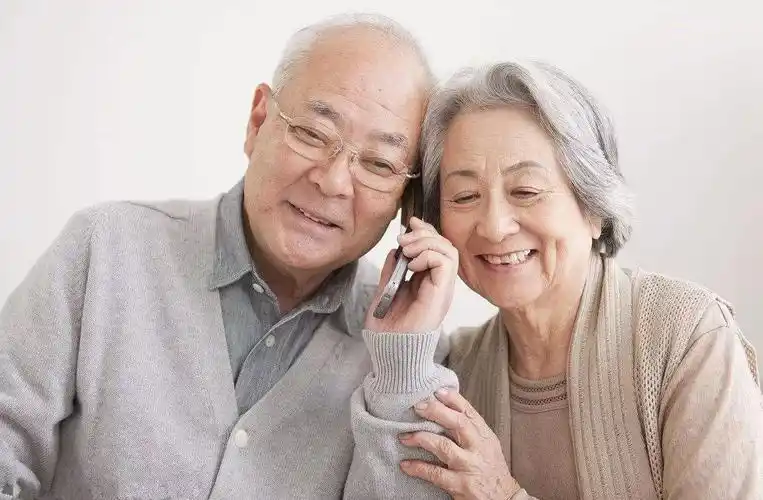 重阳节关爱父母指南,忙人速领!_老年人