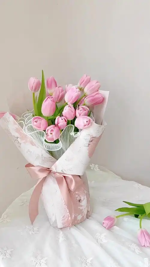 郁金香花束女神节快乐