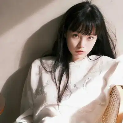 温柔气质很有氛围感的真人女头图片