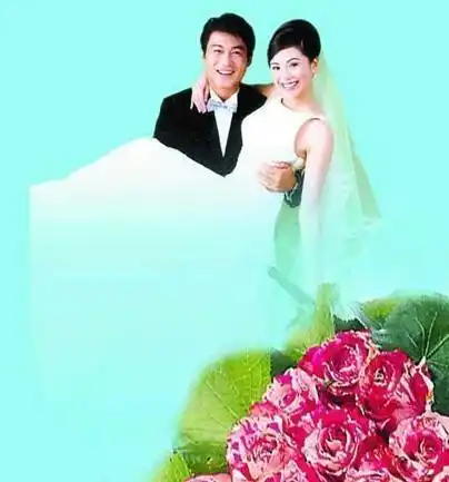 申思的妻子王云曾在银行工作,现在她已是全职太太.