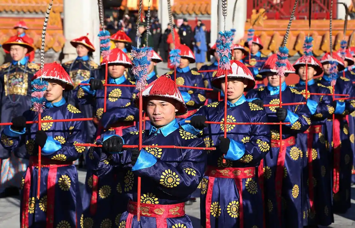 清军入关是1644年明朝灭亡,清朝建立的重要事件,标志着中国社会由封建