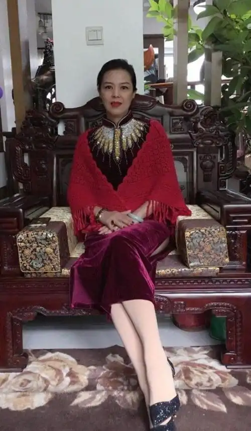 张常宁母亲原来那么美,与张常宁合影似姐妹,网友:冻龄女神一枚