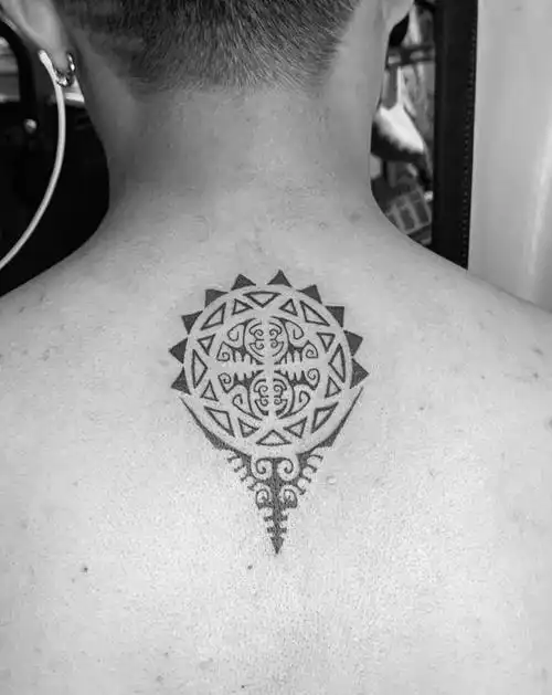 图腾纹身图片_背部纹身图案