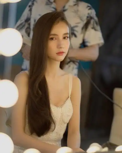 这么可爱一定是男孩子曾引热议的泰国变性网红yoshi