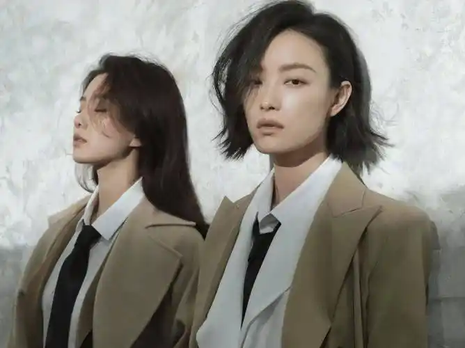 刘诗诗迎来34岁生日,网传一家三口游玩照,倪妮六字祝福好嗑_照片_姐姐