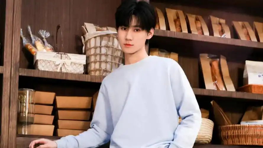 【张真源】『张真源』我是一个很包容的人,也希望大家用包容有爱的