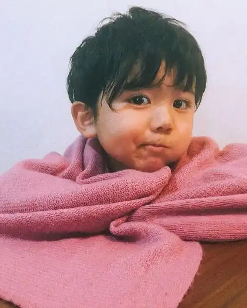 是有多可爱日本大眼睛网红小男孩被认成是小女孩