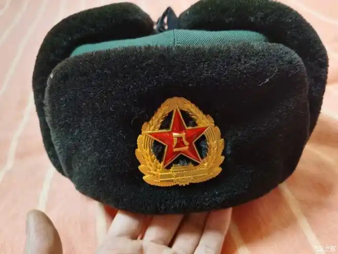 给你看个正宗的07陆军官栽绒帽