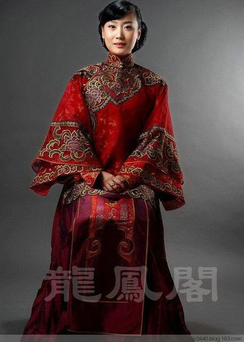 大红新娘装结婚嫁衣绣禾服中式唐装长款秀禾装复古长袖敬酒服旗服