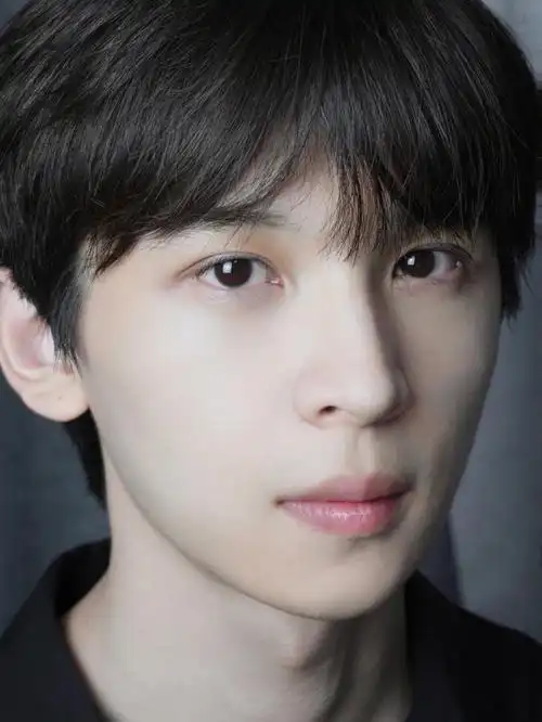 男明星养成日记水汪汪眼睛的秘密